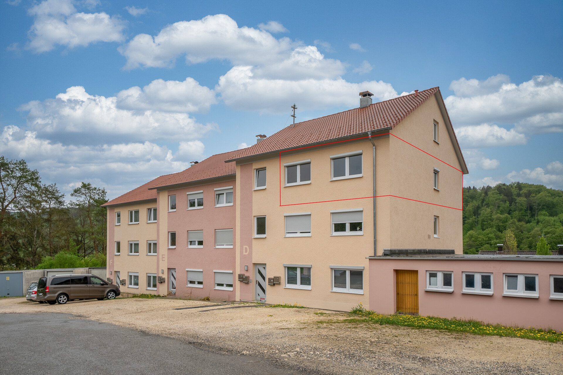 Immobilienangebot - Veringenstadt - Wohnungen - Preisbewusst einsteigen: 3,5-Zimmer-ETW mit Loggia und Stellplatz in Veringenstadt