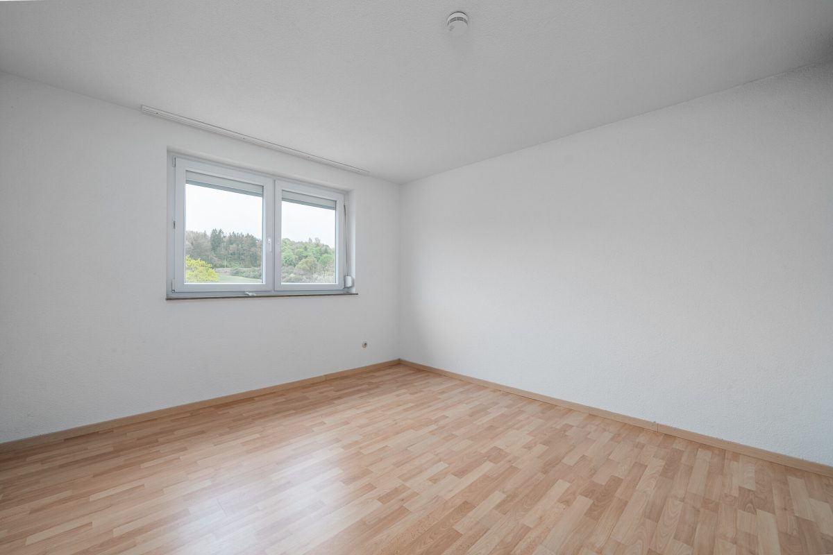 Immobilienangebot - Veringenstadt - Wohnungen - Preisbewusst einsteigen: 3,5-Zimmer-ETW mit Loggia und Stellplatz in Veringenstadt