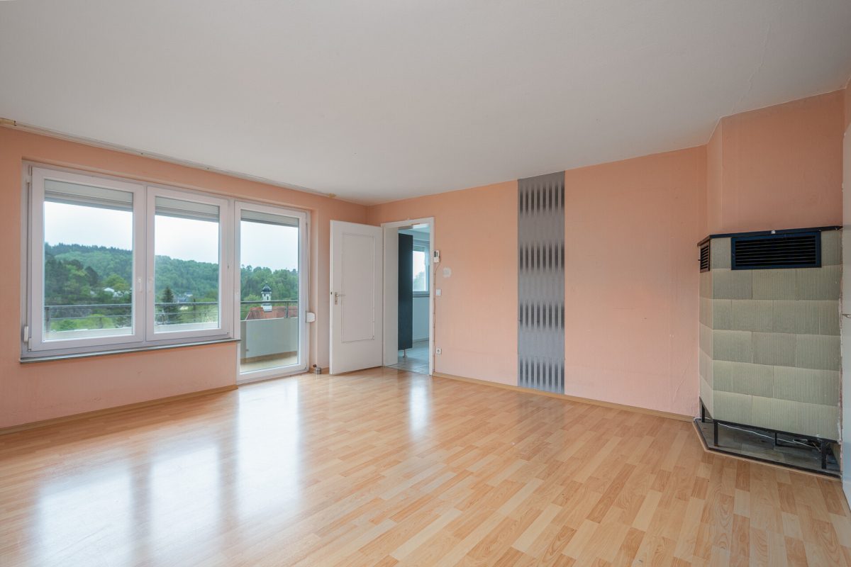 Immobilienangebot - Veringenstadt - Wohnungen - Preisbewusst einsteigen: 3,5-Zimmer-ETW mit Loggia und Stellplatz in Veringenstadt