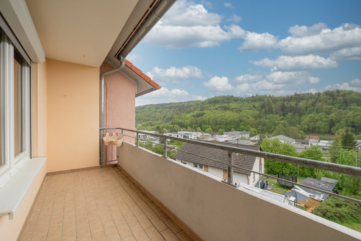 Immobilienangebot - Veringenstadt - Wohnungen - Preisbewusst einsteigen: 3,5-Zimmer-ETW mit Loggia und Stellplatz in Veringenstadt