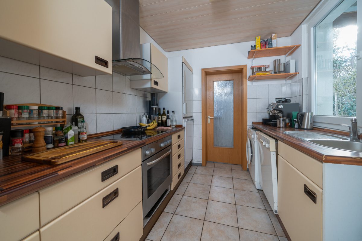 Immobilienangebot - Schramberg - Häuser - Schramberg: Großes Haus für die Familie – Wohnen und Vermieten unter einem Dach