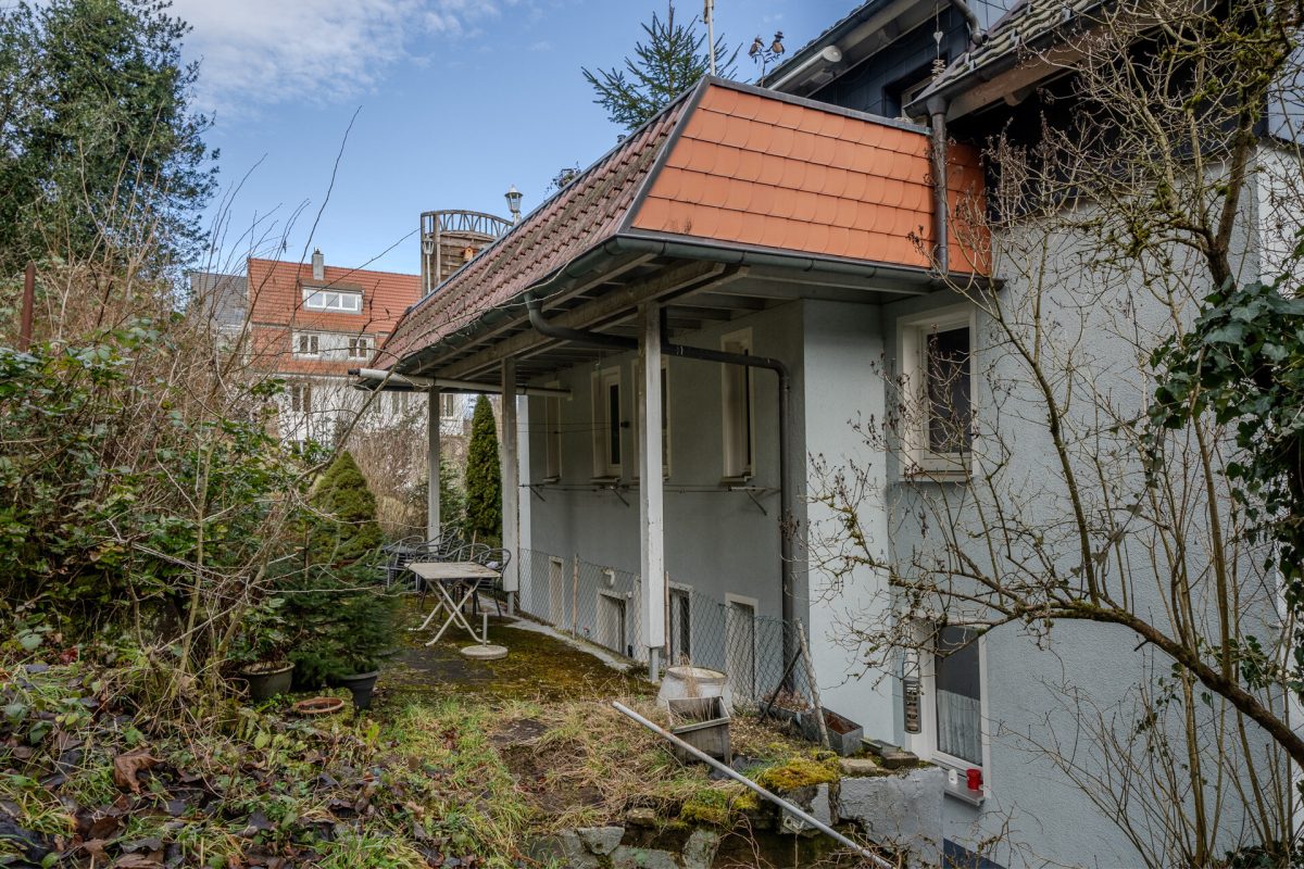 Immobilienangebot - Schramberg - Häuser - Schramberg: Großes Haus für die Familie – Wohnen und Vermieten unter einem Dach