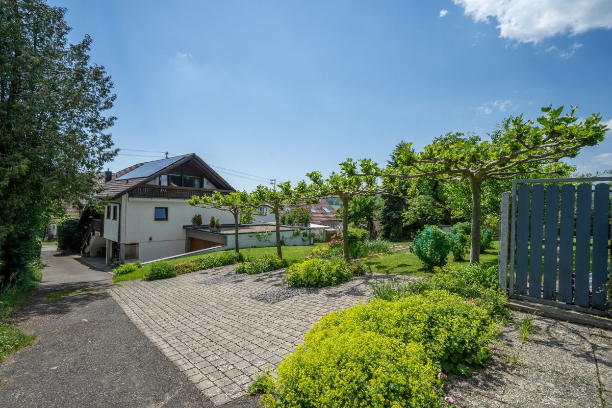 Immobilienangebot - Stockach / Hoppetenzell - Häuser - Viel Platz zum Ankommen – Einfamilienhaus mit separater Wohnung in Hoppetenzell