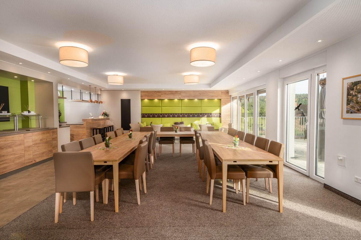 Immobilienangebot - Sankt Georgen im Schwarzwald - Wohnungen - Ab 60 Jahren: Modernes, barrierefreies Appartement mit Balkon im Herzen von St. Georgen