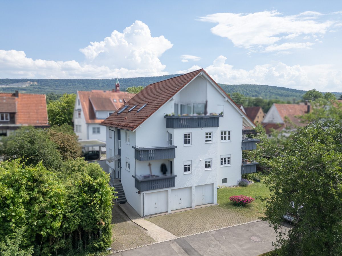 Immobilienangebot - Mössingen - Wohnungen - Helle 3-Zimmer-Wohnung mit zwei Loggien und Doppelparker in Mössingen-Belsen