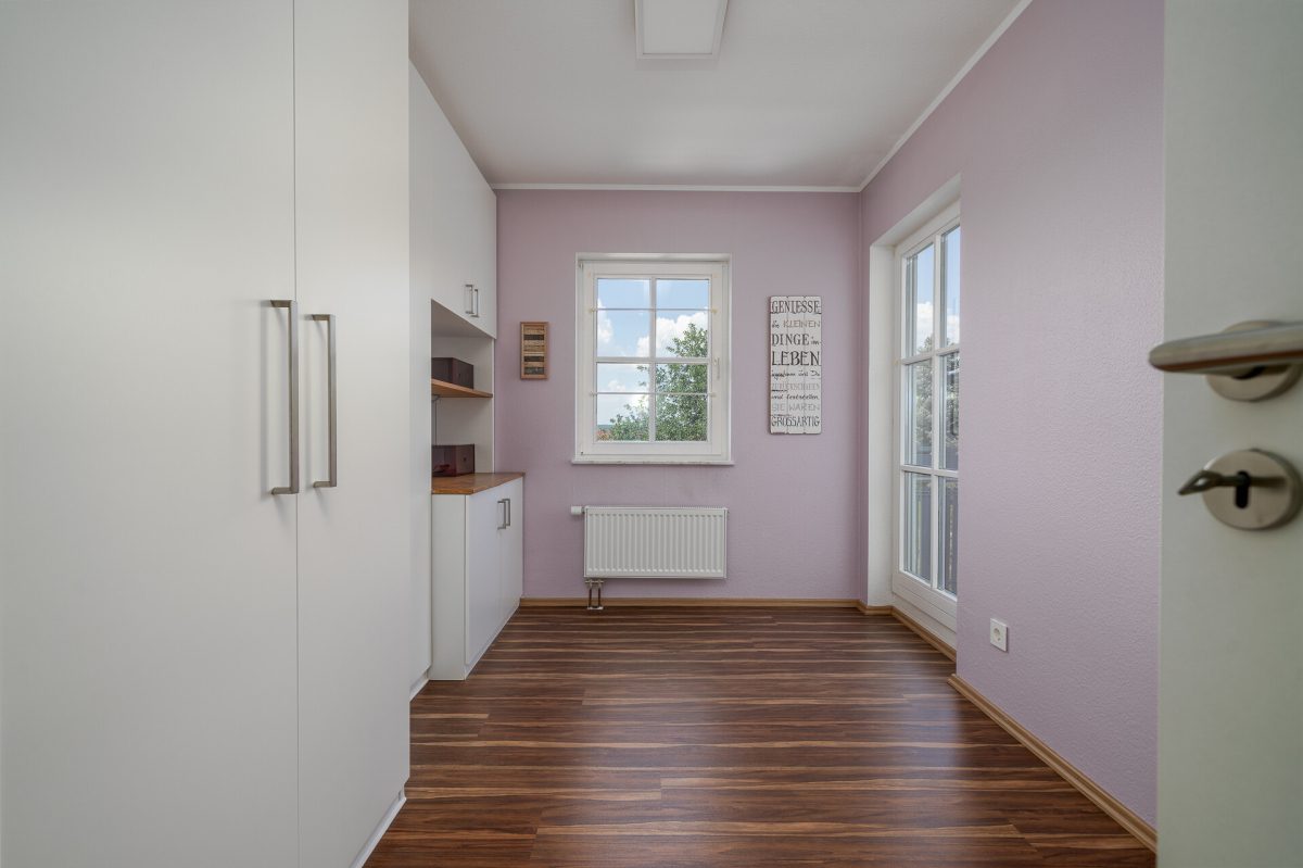 Immobilienangebot - Mössingen - Wohnungen - Helle 3-Zimmer-Wohnung mit zwei Loggien und Doppelparker in Mössingen-Belsen