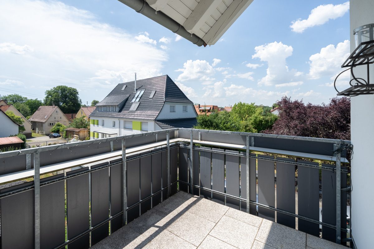 Immobilienangebot - Mössingen - Wohnungen - Helle 3-Zimmer-Wohnung mit zwei Loggien und Doppelparker in Mössingen-Belsen