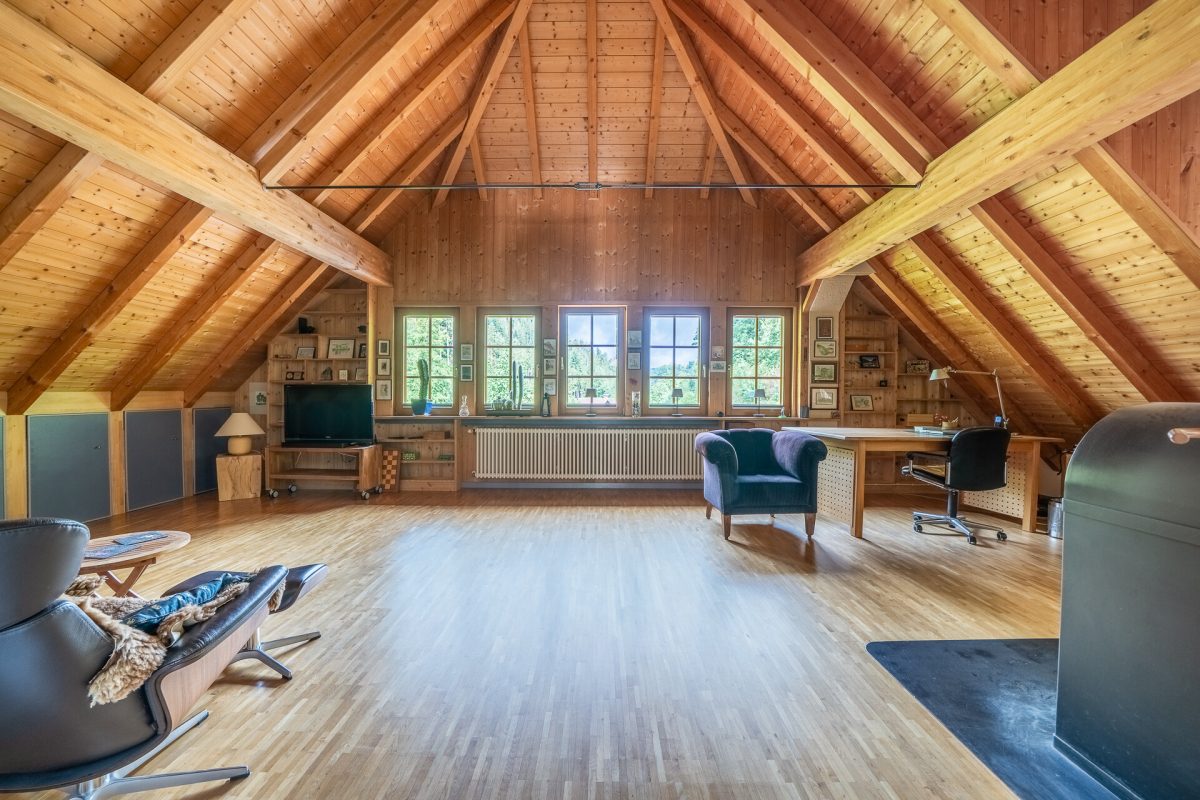 Immobilienangebot - Triberg / Gremmelsbach - Häuser - Viel Raum für Familie, Rückzug und neue Lebenspläne – Fachwerkhaus in Triberg-Gremmelsbach