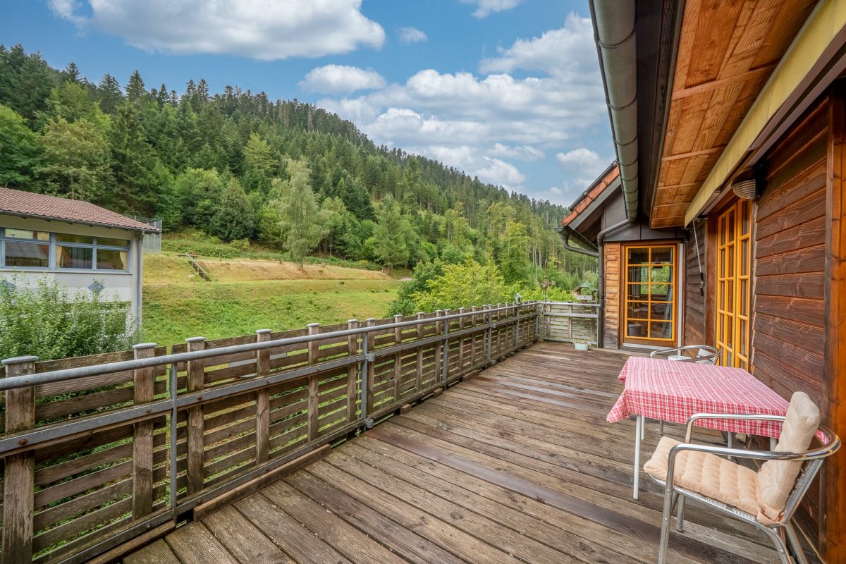 Immobilienangebot - Triberg / Gremmelsbach - Häuser - Viel Raum für Familie, Rückzug und neue Lebenspläne – Fachwerkhaus in Triberg-Gremmelsbach