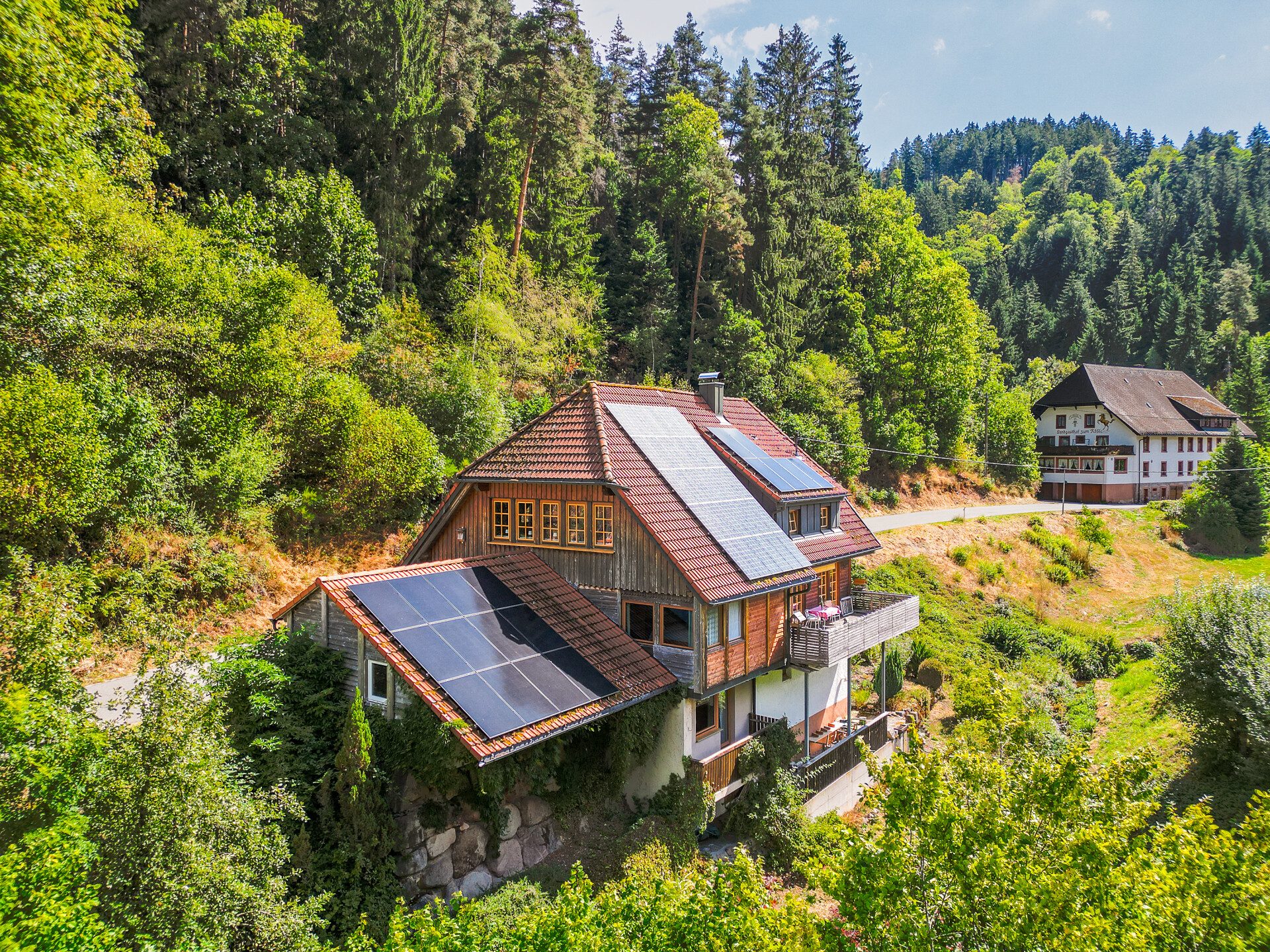Immobilienangebot - Triberg / Gremmelsbach - Häuser - Viel Raum für Familie, Rückzug und neue Lebenspläne – Fachwerkhaus in Triberg-Gremmelsbach
