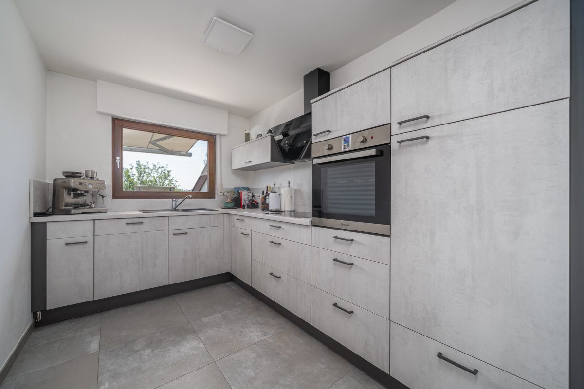Immobilienangebot - Tuttlingen - Wohnungen - Mehr Freiraum als erwartet: helle Dachgeschosswohnung mit Balkon und Carport