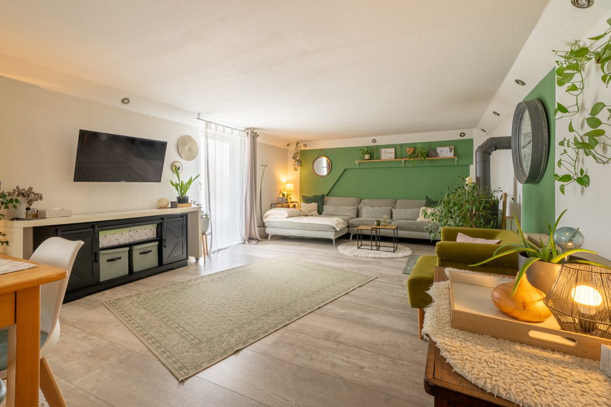 Immobilienangebot - Dietingen - Häuser - *PROVISIONSFREI* Familienhaus mit Einliegerwohnung, Garten und drei gut nutzbaren Ebenen