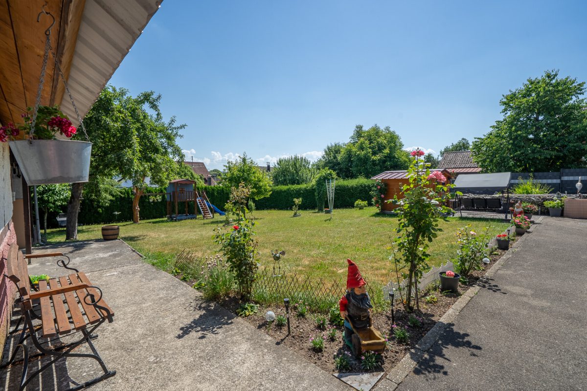 Immobilienangebot - Epfendorf / Harthausen - Häuser - Ein Haus für mehr als eine Lebensphase – flexibel wohnen mit Garten, Garagen und Perspektive