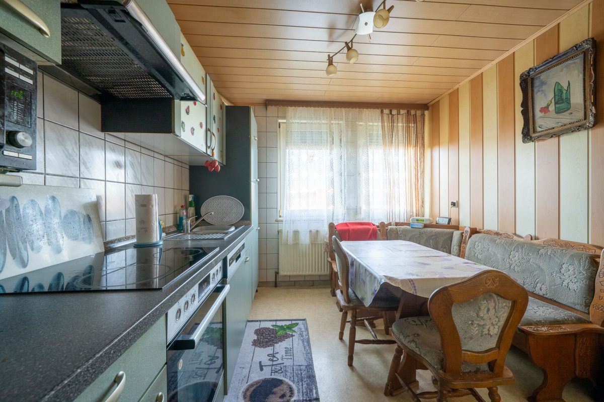 Immobilienangebot - Epfendorf / Harthausen - Häuser - Ein Haus für mehr als eine Lebensphase – flexibel wohnen mit Garten, Garagen und Perspektive