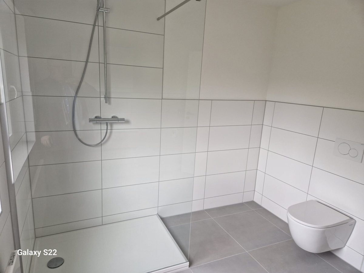 Immobilienangebot - Deißlingen - Wohnungen - Familienfreundliche 4-Zimmer-Erdgeschosswohnung mit Terrasse, Gartenanteil und Garage