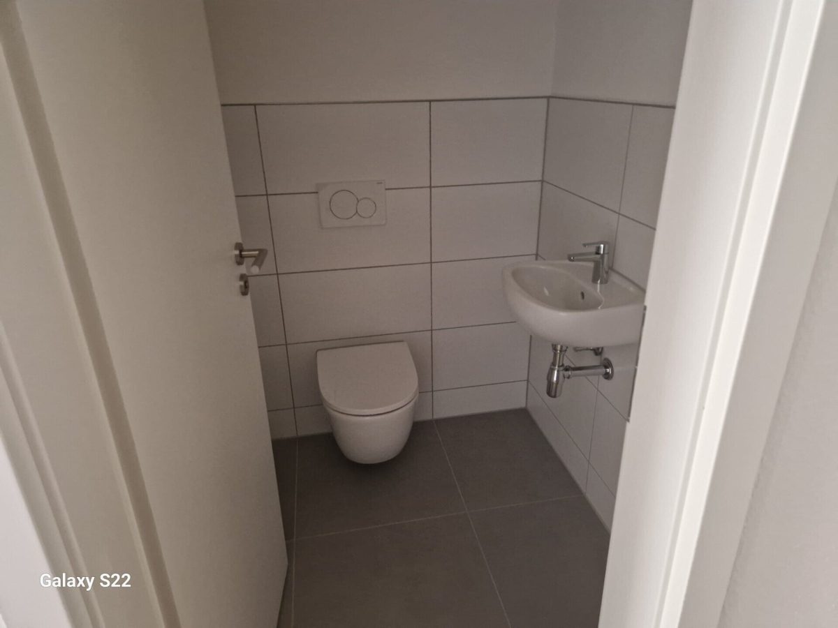 Immobilienangebot - Deißlingen - Wohnungen - Familienfreundliche 4-Zimmer-Erdgeschosswohnung mit Terrasse, Gartenanteil und Garage