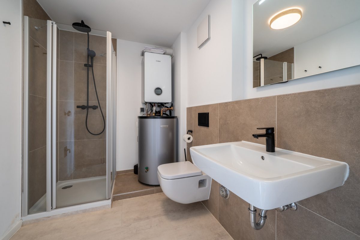 Immobilienangebot - Offenburg - Wohnungen - Stadtleben pur – renovierte 2,5-Zimmer-Dachgeschosswohnung in Offenburg