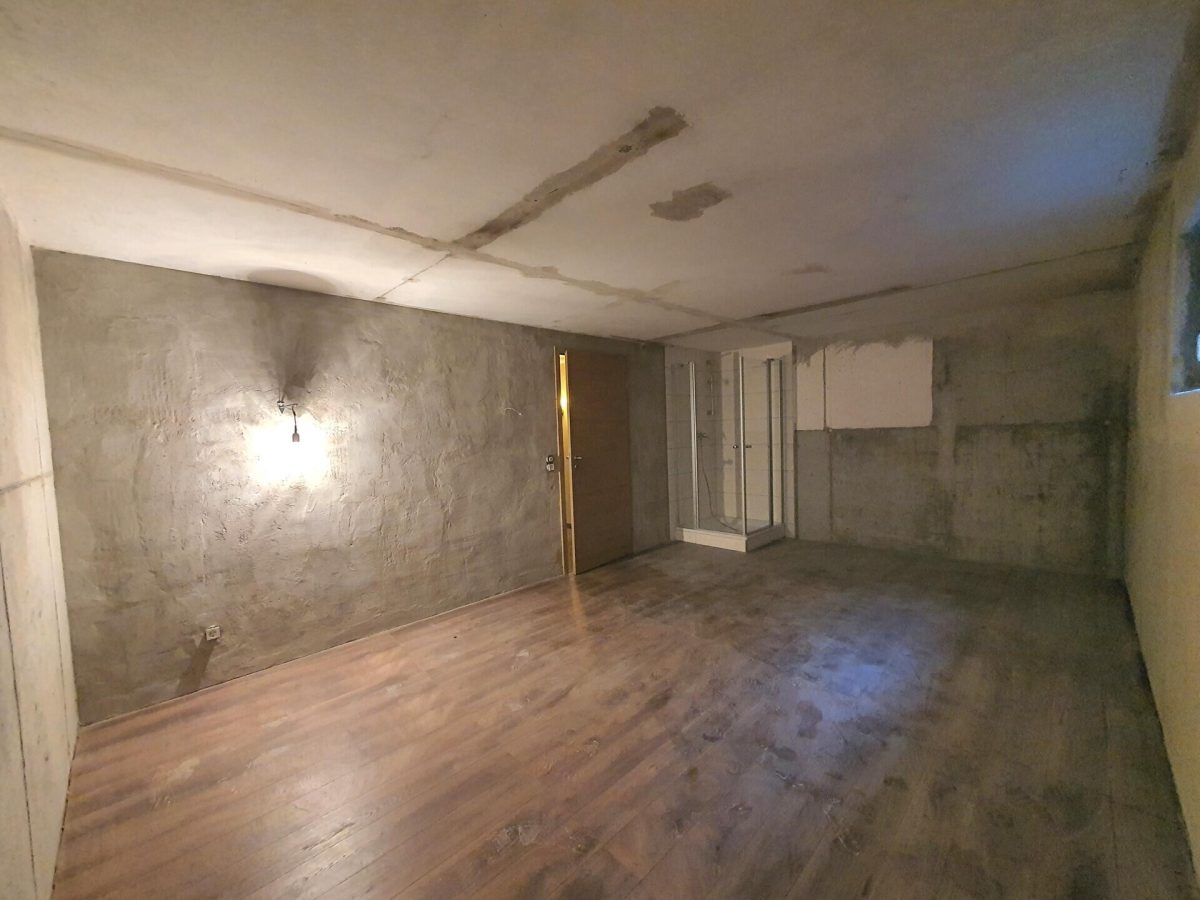 Immobilienangebot - Gaienhofen - Gewerbe - Kleine, günstige Gewerbefläche auf der Höri – mit Außenstellplatz