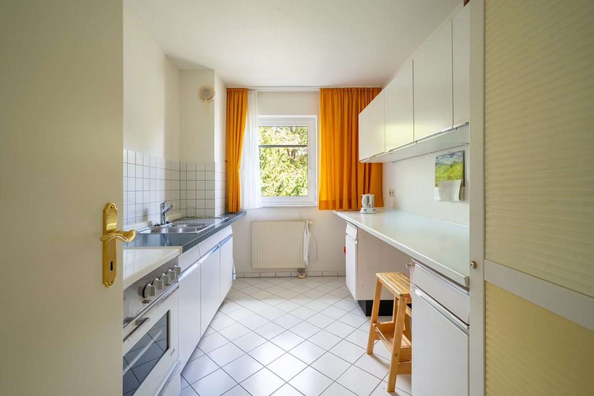 Immobilienangebot - Königsfeld - Wohnungen - Großzügige 2-Zimmerwohnung mit TG-Stellplatz in ruhiger, naturnaher Lage
