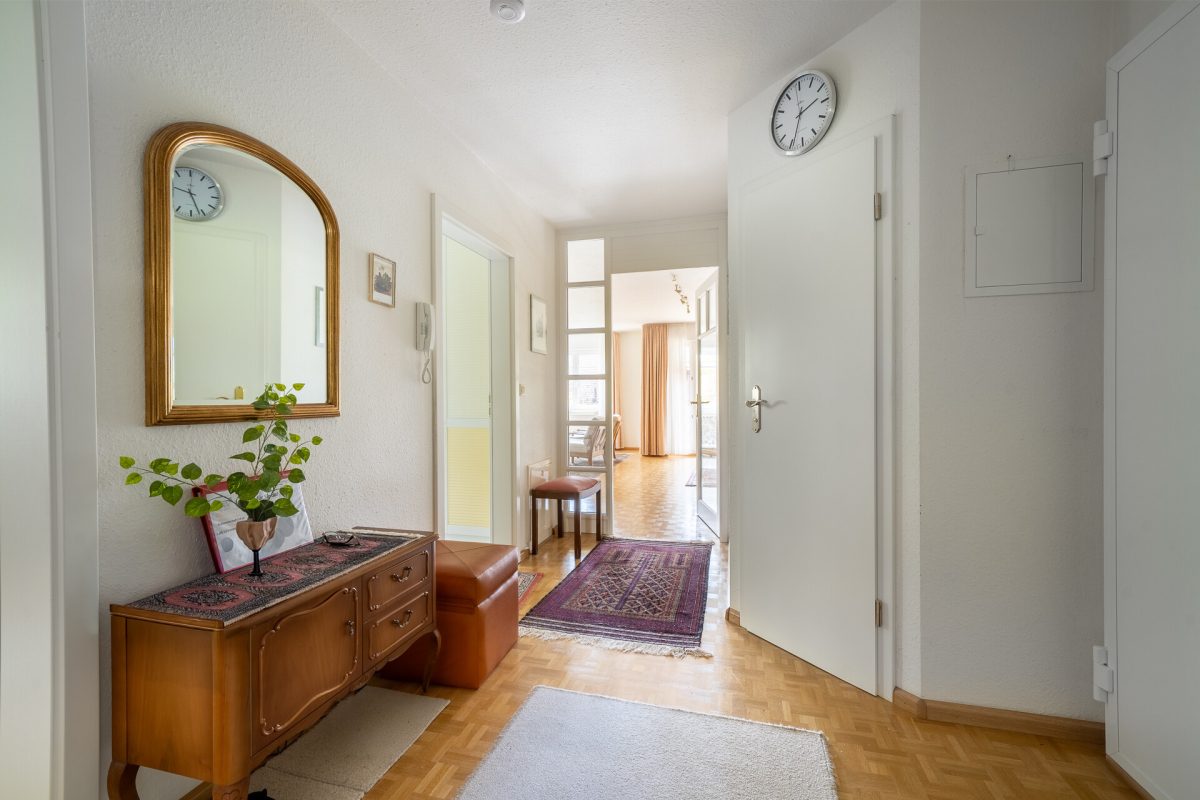 Immobilienangebot - Königsfeld - Wohnungen - Großzügige 2-Zimmerwohnung mit TG-Stellplatz in ruhiger, naturnaher Lage