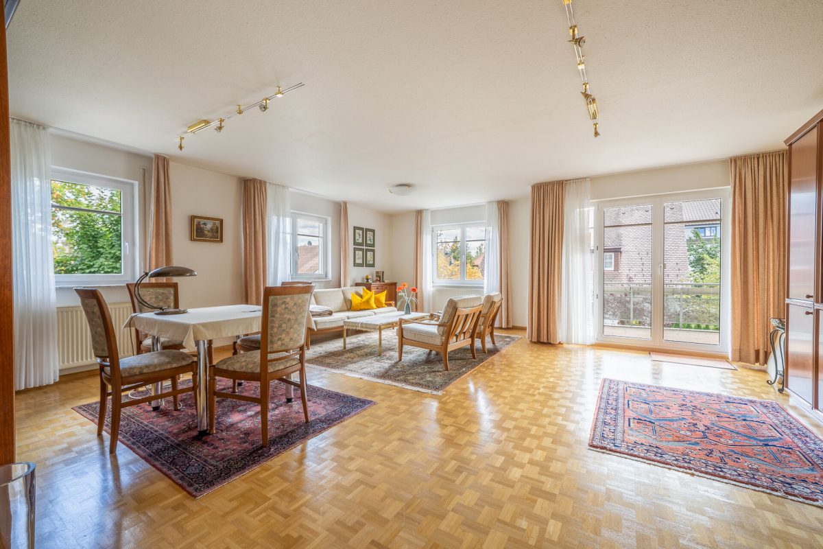 Immobilienangebot - Königsfeld - Wohnungen - Großzügige 2-Zimmerwohnung mit TG-Stellplatz in ruhiger, naturnaher Lage