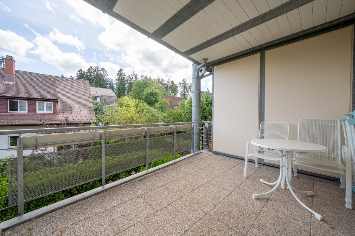 Immobilienangebot - Königsfeld - Wohnungen - Großzügige 2-Zimmerwohnung mit TG-Stellplatz in ruhiger, naturnaher Lage