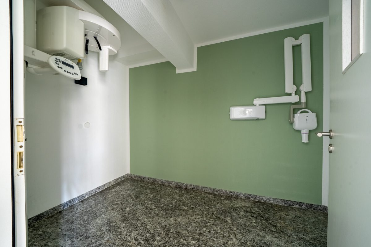 Immobilienangebot - Offenburg - Gewerbe - Ihre Zahnarztpraxis in Offenburg – bezugsfertig, digitalisiert, ohne Investitionsstau.
