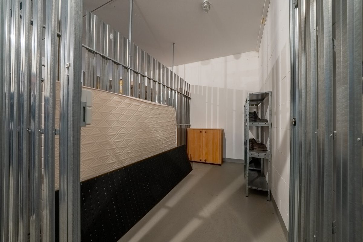Immobilienangebot - Königsfeld im Schwarzwald - Wohnungen - 2,5-Zimmer-Eigentumswohnung mit überdachtem Balkon und Tiefgaragenstellplatz in zentraler Lage.