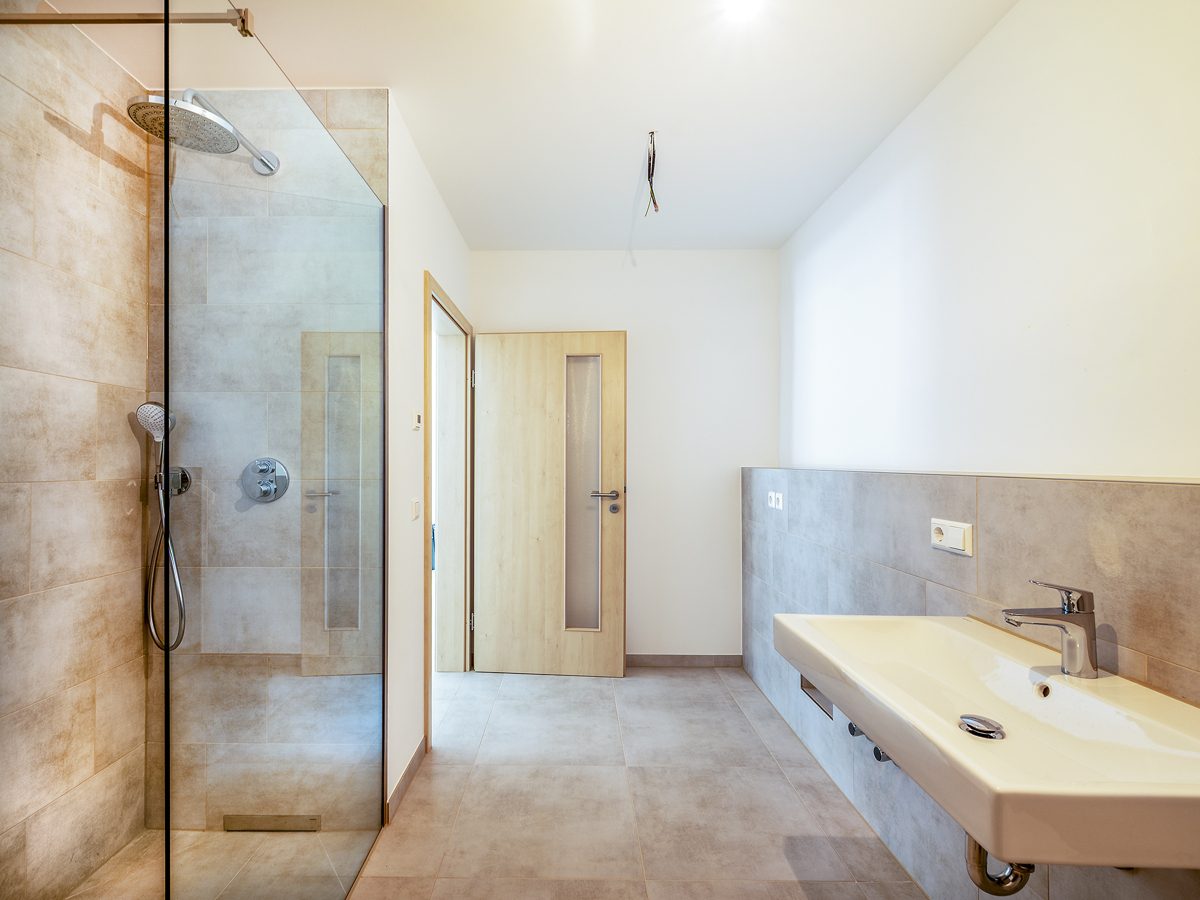 Immobilienangebot - Malsch - Wohnen & Anlage - Nachhaltig wohnen auf höchstem Niveau - Exklusive Doppelhaushälfte mit Einliegerwohnung