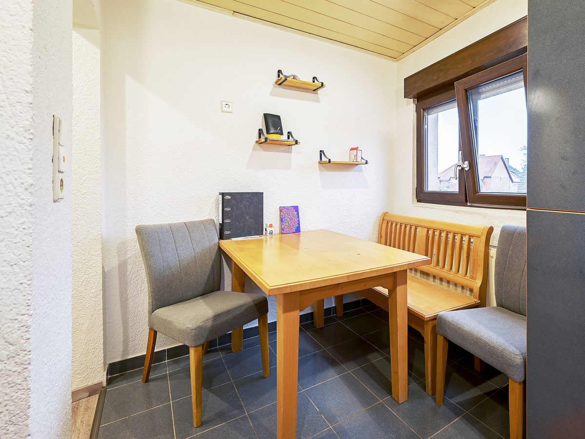 Immobilienangebot - Karlsbad / Langensteinbach - Wohnen & Anlage - Zwei Wohnungen, eine Investition: Vermietetes 2-Familien-Wohnhaus ideal für Kapitalanleger