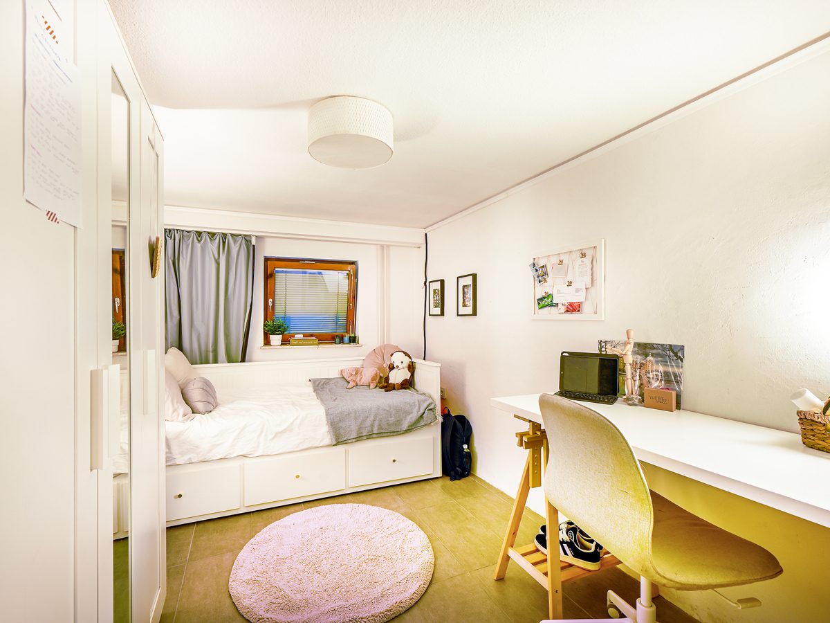 Immobilienangebot - Karlsbad / Langensteinbach - Wohnen & Anlage - Zwei Wohnungen, eine Investition: Vermietetes 2-Familien-Wohnhaus ideal für Kapitalanleger