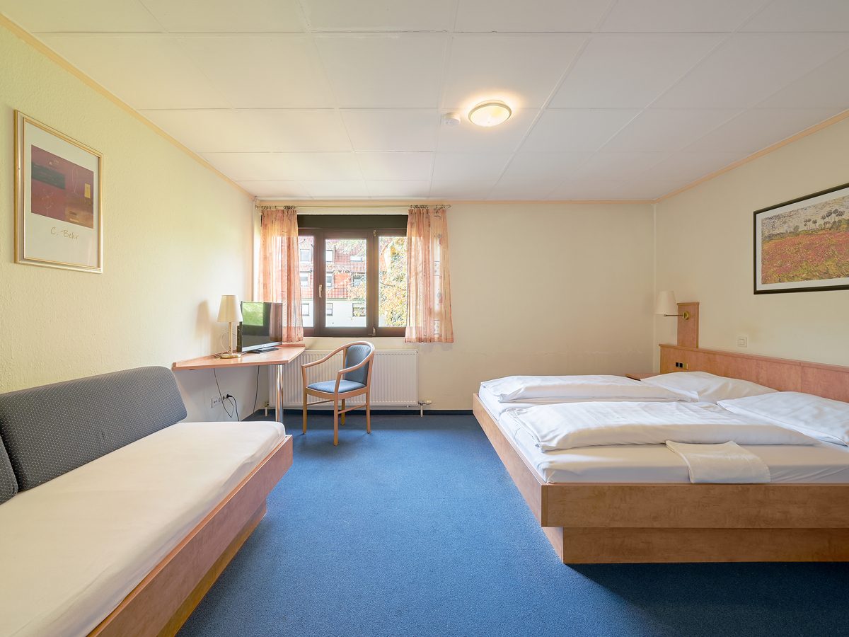 3-Bett-Zimmer Immobilienangebot - Philippsburg - Rest & Gewerbe - Hotel Philippsburger Hof: Investment mit Erweiterungs- und Entwicklungspotenzial