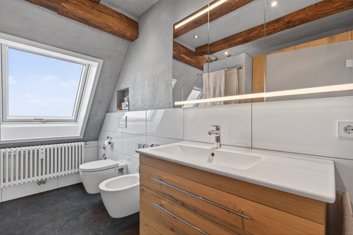 Immobilienangebot - Karlsruhe / Durlach - Wohnungen - Wohnjuwel in der Durlacher Altstadt: Charmante 4,5-Zi.-Maisonette-Eigentumswohnung mit Stellplatz