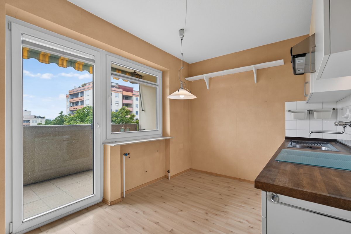 Küche Immobilienangebot - Eggenstein-Leopoldshafen / Leopoldshafen - Wohnungen - Flexibel wohnen mit Potenzial: 3,5- oder 4-Zimmer-Eigentumswohnung, entscheiden Sie selbst!