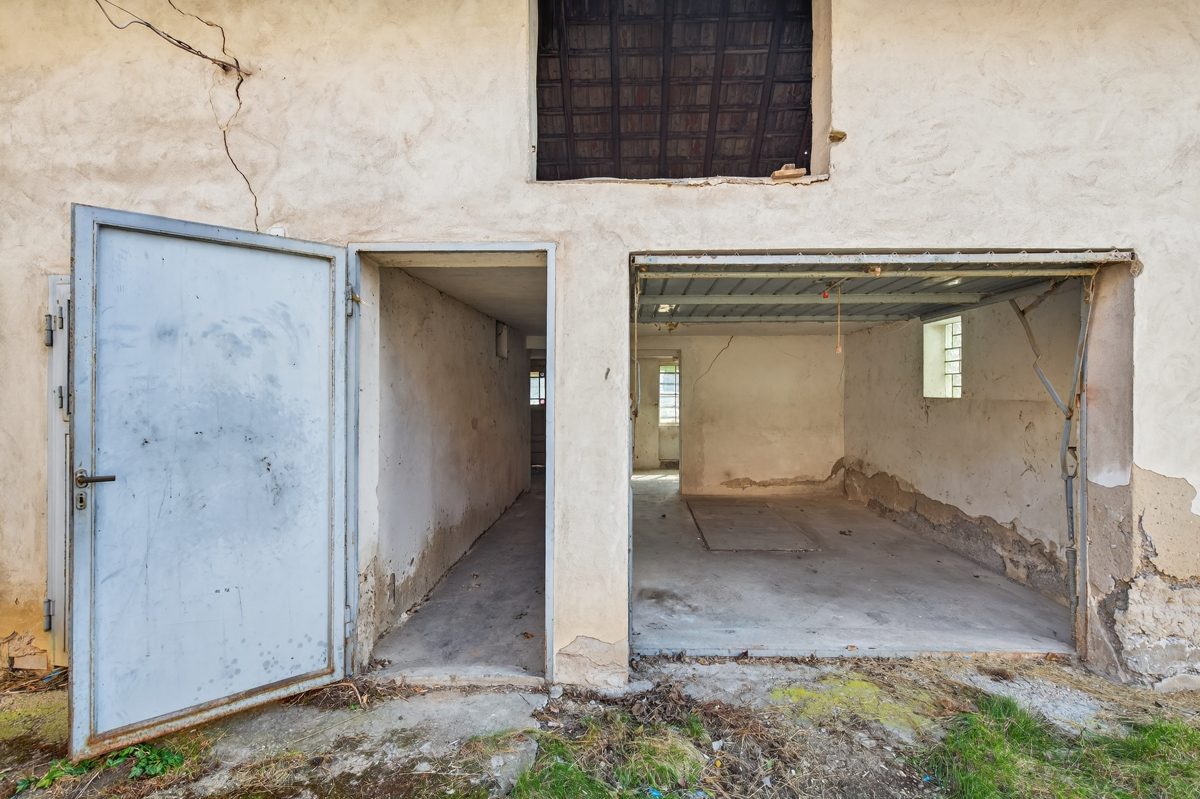 Schuppen Immobilienangebot - Oberhausen-Rheinhausen - Grundstücke - Neuanfang statt Kompromiss: Abrissgrundstück in ruhiger Wohnlage