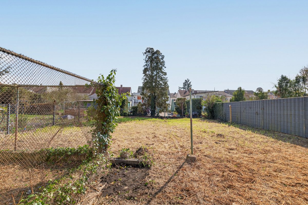 Ansicht Garten Immobilienangebot - Oberhausen-Rheinhausen - Grundstücke - Neuanfang statt Kompromiss: Abrissgrundstück in ruhiger Wohnlage