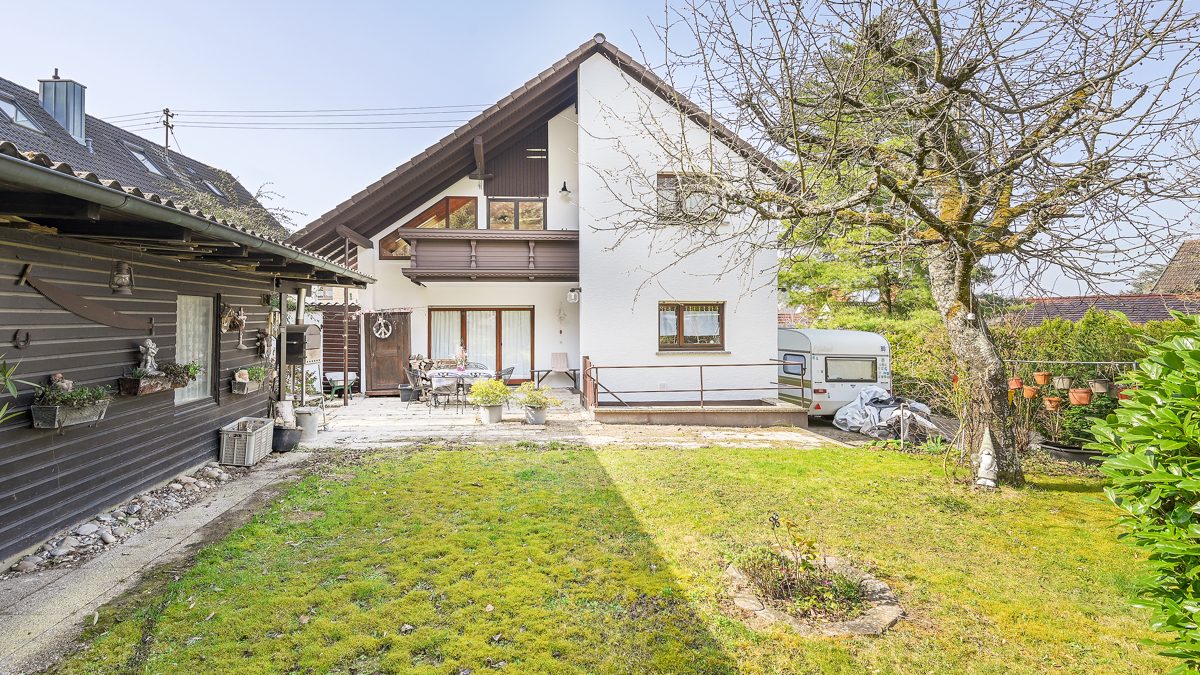 Immobilienangebot - Karlsruhe / Stupferich - Wohnen & Anlage - Zweifamilienhaus mit großem Garten - viel Platz für Wohnen, Leben und Entfaltung