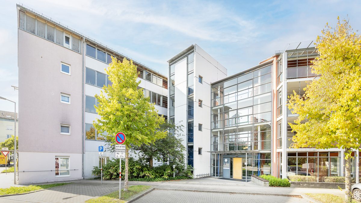 Immobilienangebot - Karlsruhe / Oberreut - Wohnungen - Sofort Bezugsfrei - 37 Chancen für Anleger - Wohnen oder Pflege, flexibel gestaltbar!