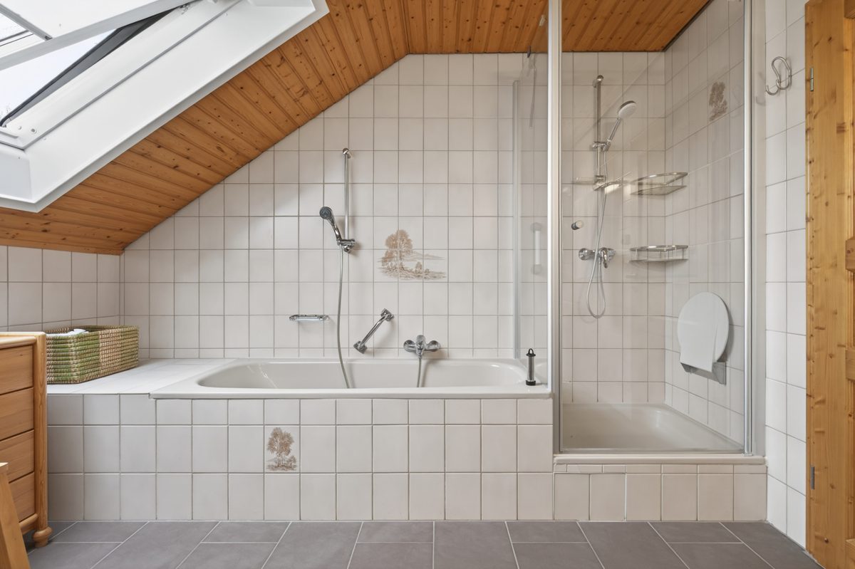 Immobilienangebot - Malsch/Sulzbach - Wohnen & Anlage - Traumanwesen mit Kamin und Sauna direkt am Waldrand