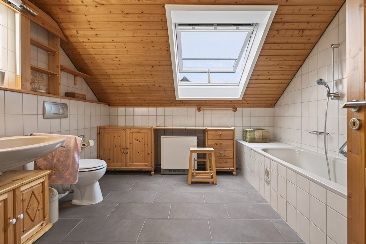 Immobilienangebot - Malsch/Sulzbach - Wohnen & Anlage - Traumanwesen mit Kamin und Sauna direkt am Waldrand