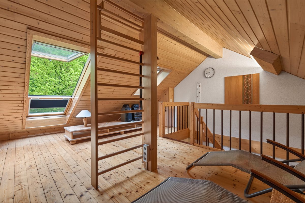 Immobilienangebot - Malsch/Sulzbach - Wohnen & Anlage - Traumanwesen mit Kamin und Sauna direkt am Waldrand