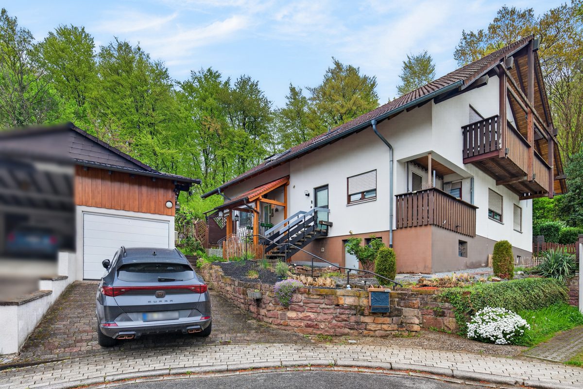 Immobilienangebot - Malsch/Sulzbach - Wohnen & Anlage - Traumanwesen mit Kamin und Sauna direkt am Waldrand