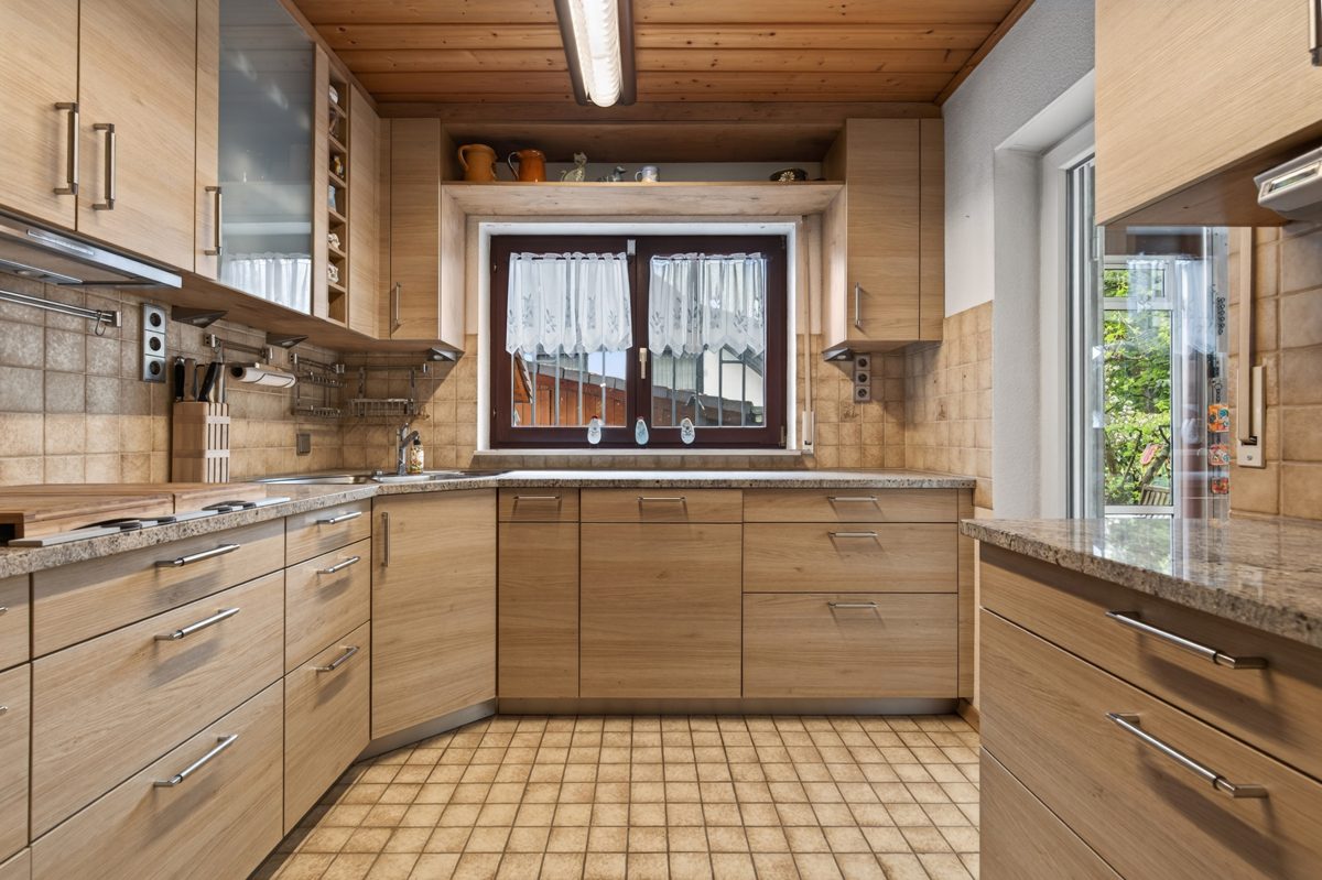 Immobilienangebot - Malsch/Sulzbach - Wohnen & Anlage - Traumanwesen mit Kamin und Sauna direkt am Waldrand