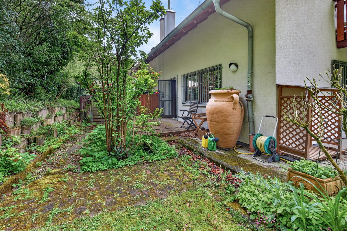 Immobilienangebot - Malsch/Sulzbach - Wohnen & Anlage - Traumanwesen mit Kamin und Sauna direkt am Waldrand