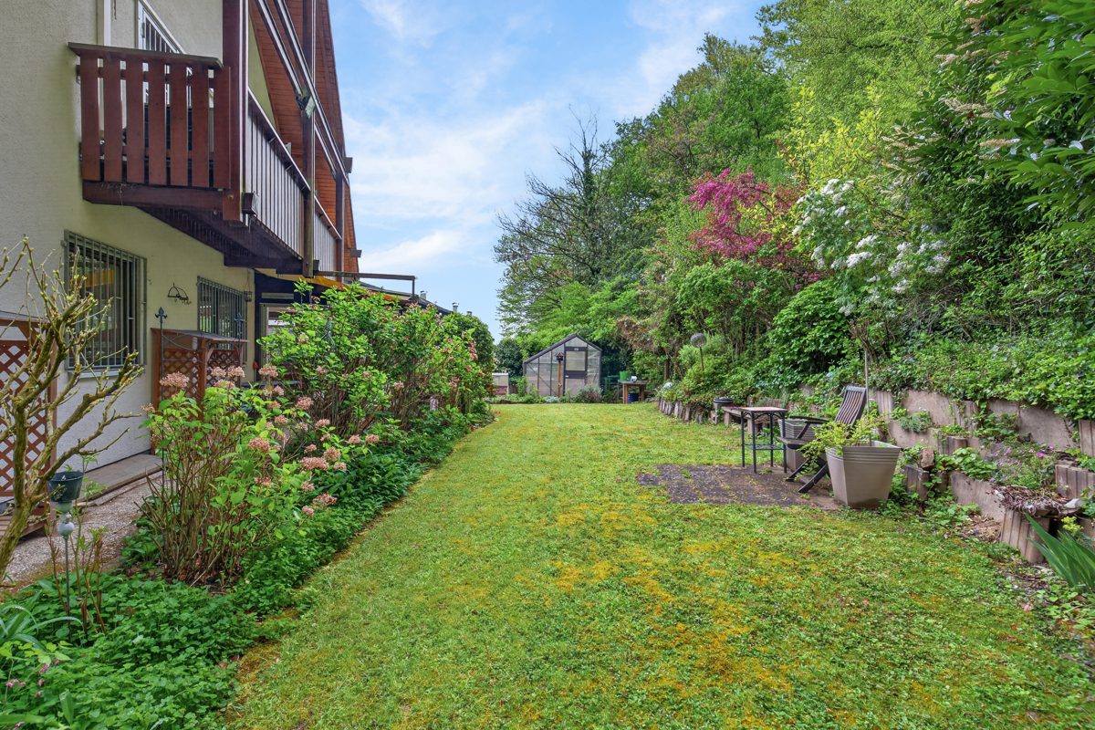 Immobilienangebot - Malsch/Sulzbach - Wohnen & Anlage - Traumanwesen mit Kamin und Sauna direkt am Waldrand