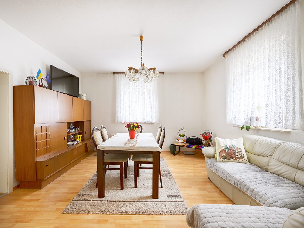 Immobilienangebot - Graben-Neudorf / Graben - Wohnen & Anlage - Provisionsfrei: Rohdiamant mit großem Grundstück, Scheune & sicherer Miete durch Gemeinde