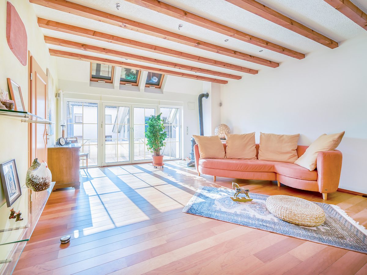 Immobilienangebot - Malsch - Wohnen & Anlage - Platz für Ihr Unternehmen und Ihre Familie – Vielseitiges Anwesen mit Werkstatt und Garage