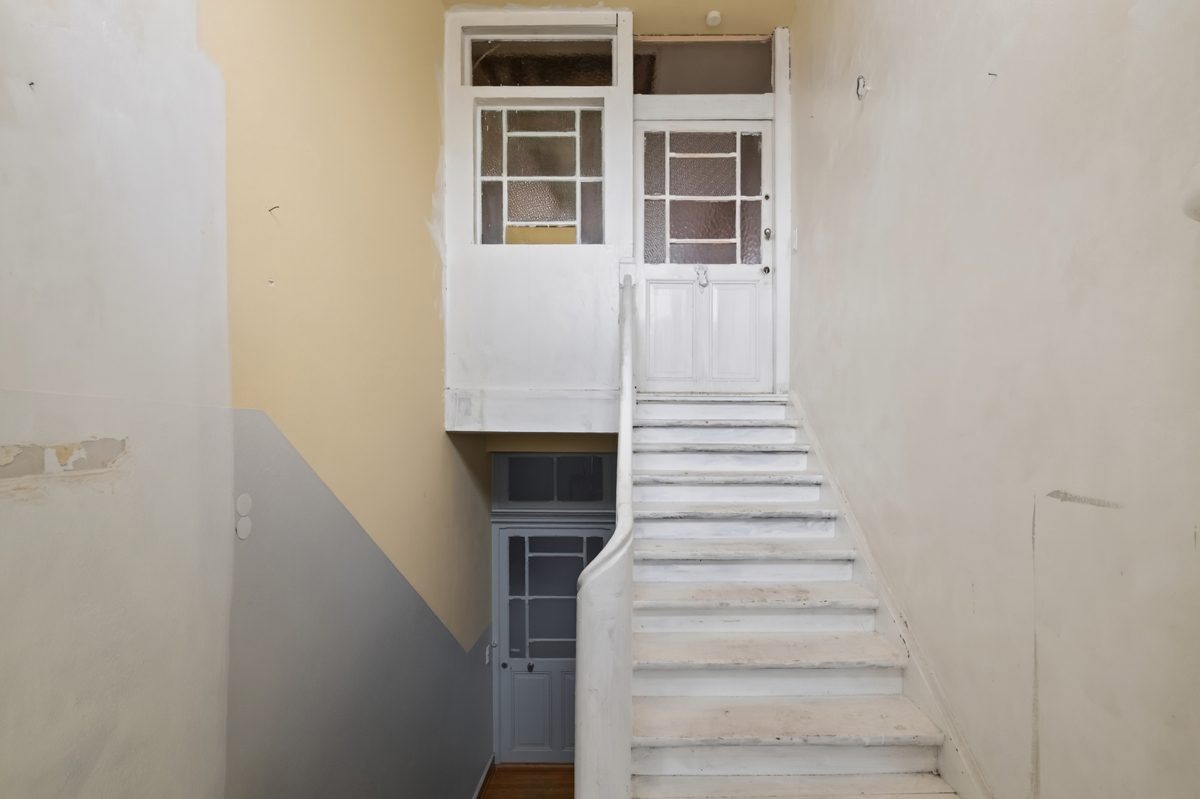 Immobilienangebot - Karlsruhe / Mühlburg - Wohnungen - Denkmalgeschützter Altbau mit Charakter – Zwei Wohnungen zum Preis einer großzügigen Altbaufläche