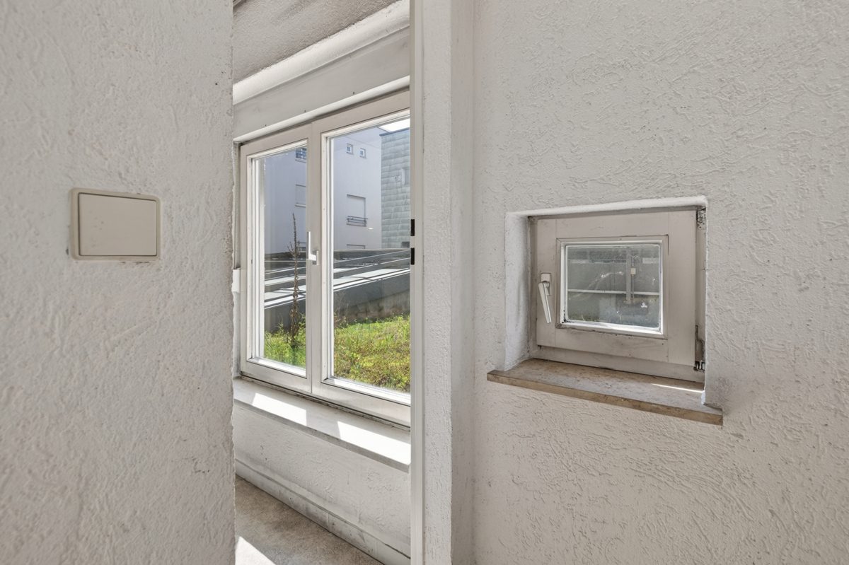 Abstellkammer Immobilienangebot - Karlsruhe / Südweststadt - Wohnungen - Gut nutzbare Stadtwohnung mit Büro, Tiefgaragenstellplatz und Potenzial