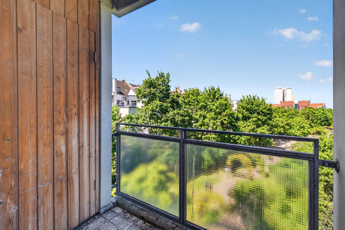 Immobilienangebot - Karlsruhe - Wohnungen - Kompakte 1-Zimmer-Wohnung mit Balkon, TG-Stellplatz und Sanierungspotenzial